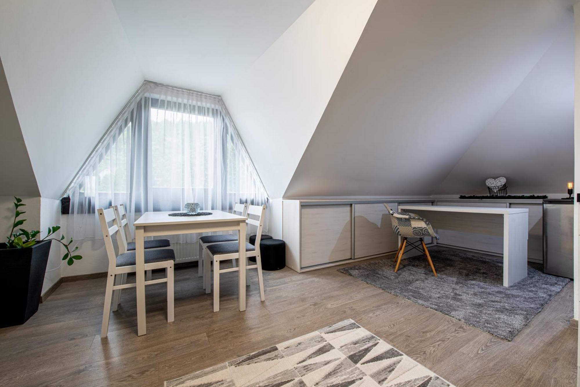 Chillgarden Apartments Trenčín Dış mekan fotoğraf
